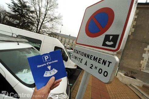 NOUVEAU DISQUE DE STATIONNEMENT OBLIGATOIRE 2012 NOUVEAU DISQUE DE STATIONNEMENT OBLIGATOIRE 2012